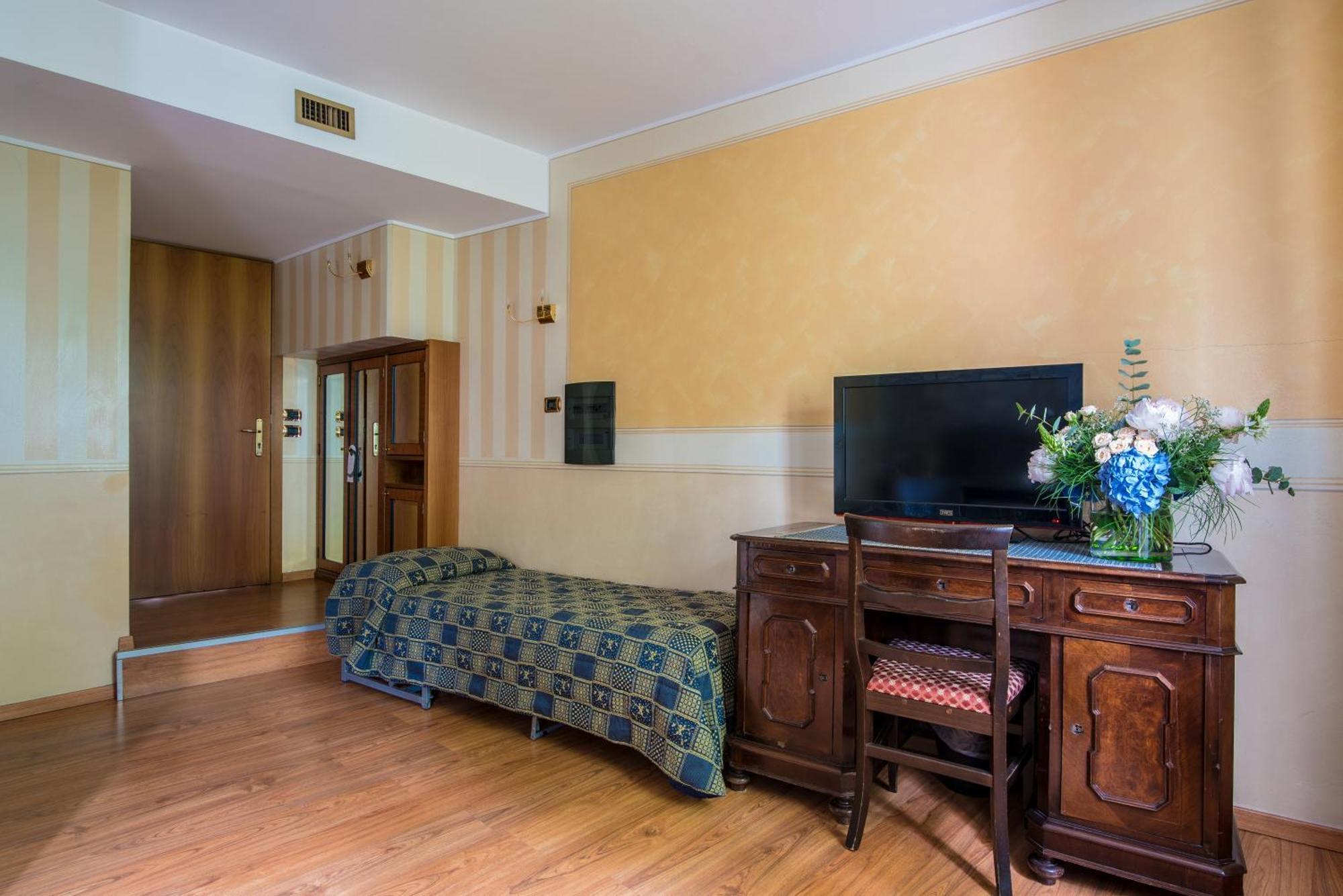 Hotel Porta Del Sole Soiano del Lago Kültér fotó
