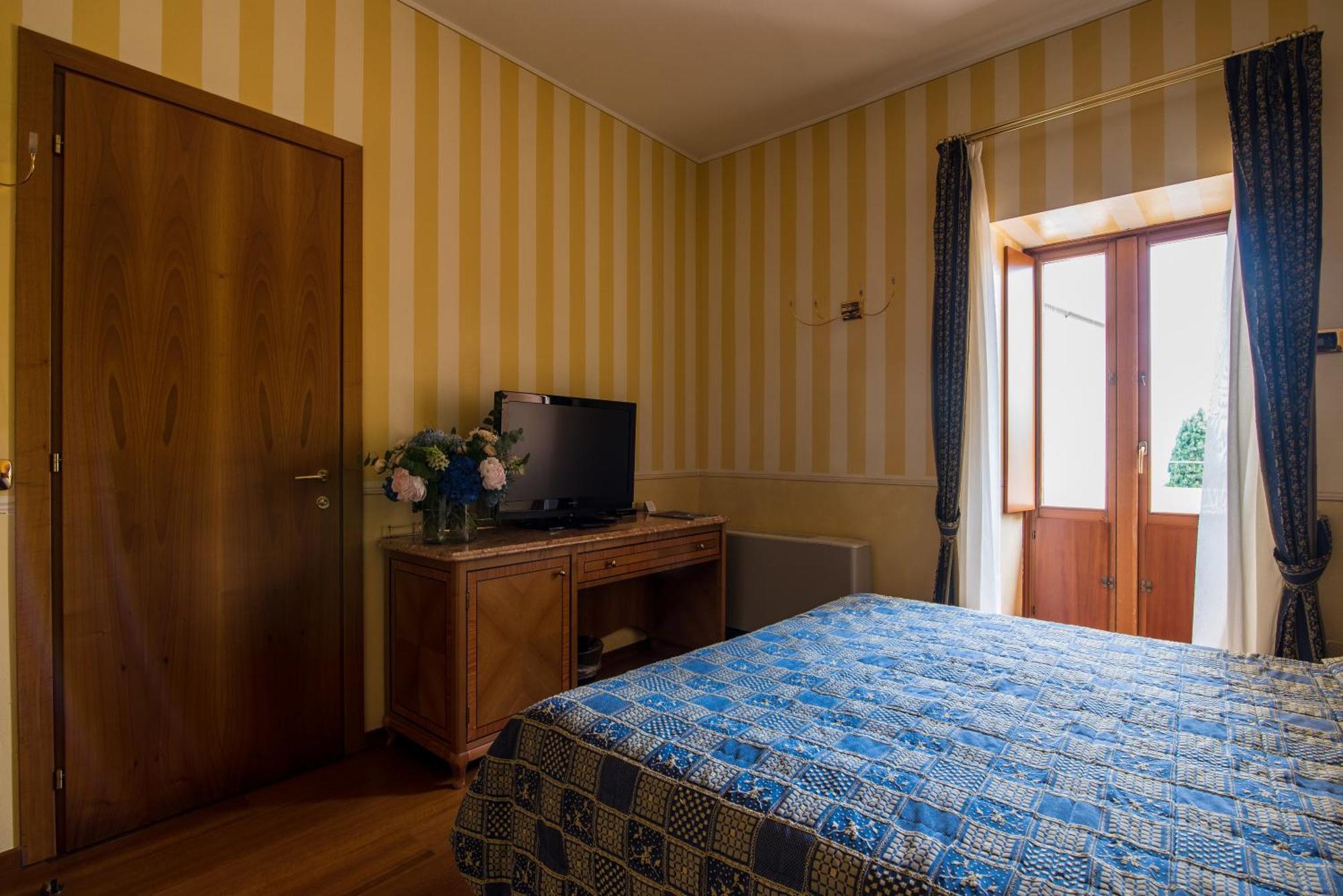 Hotel Porta Del Sole Soiano del Lago Kültér fotó