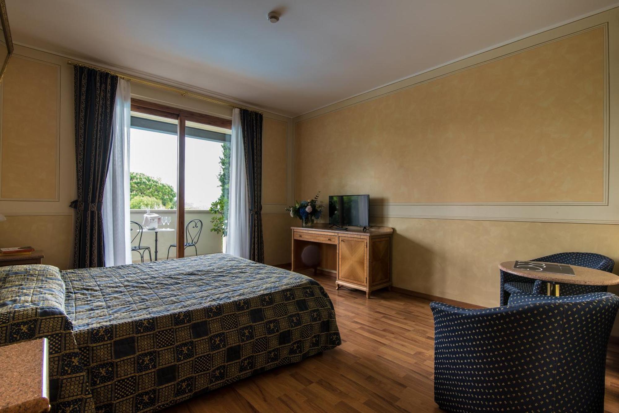 Hotel Porta Del Sole Soiano del Lago Kültér fotó