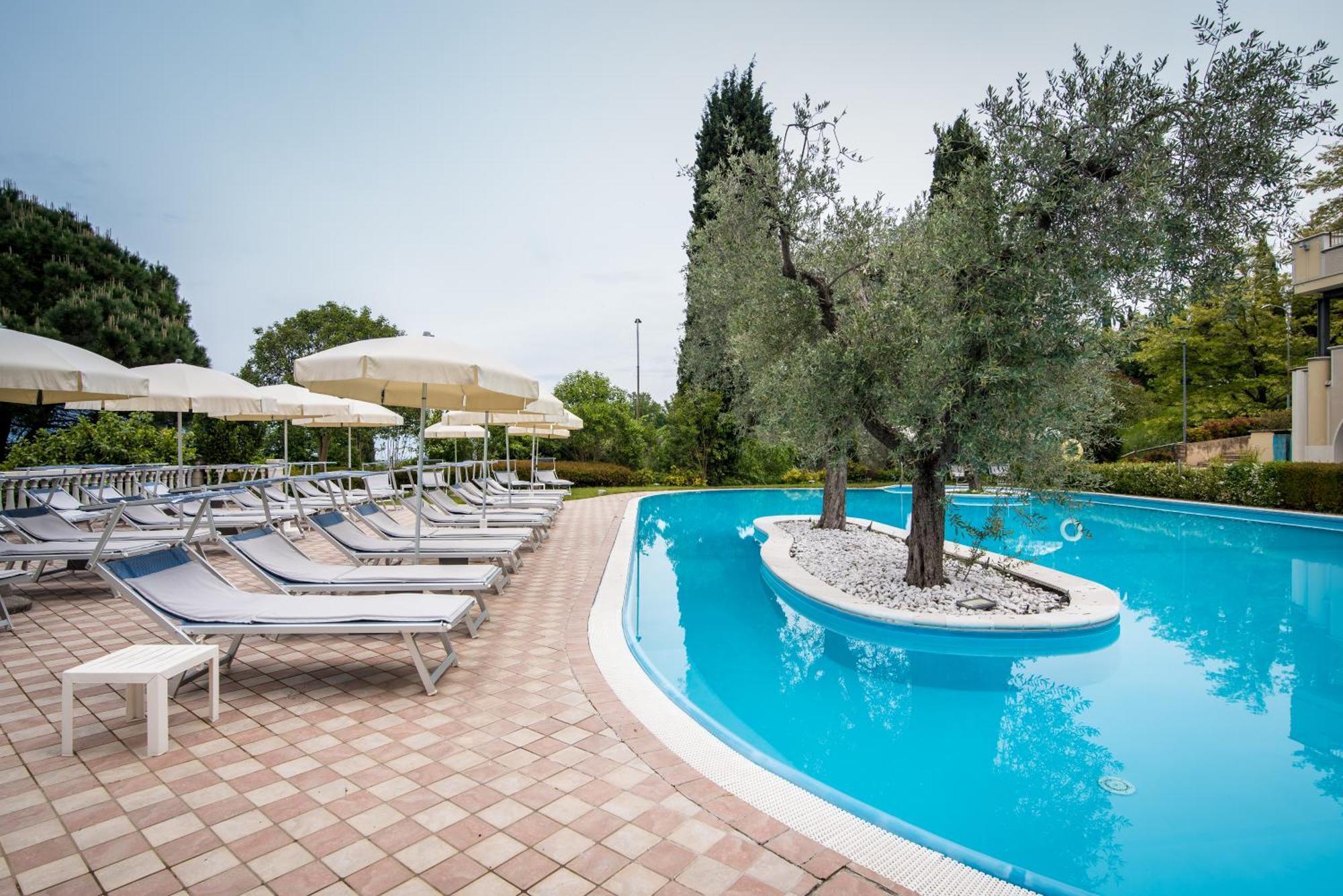 Hotel Porta Del Sole Soiano del Lago Kültér fotó
