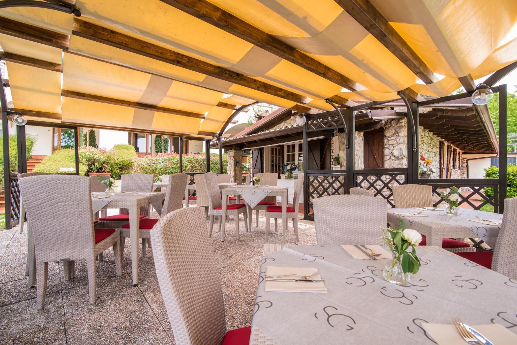 Hotel Porta Del Sole Soiano del Lago Kültér fotó
