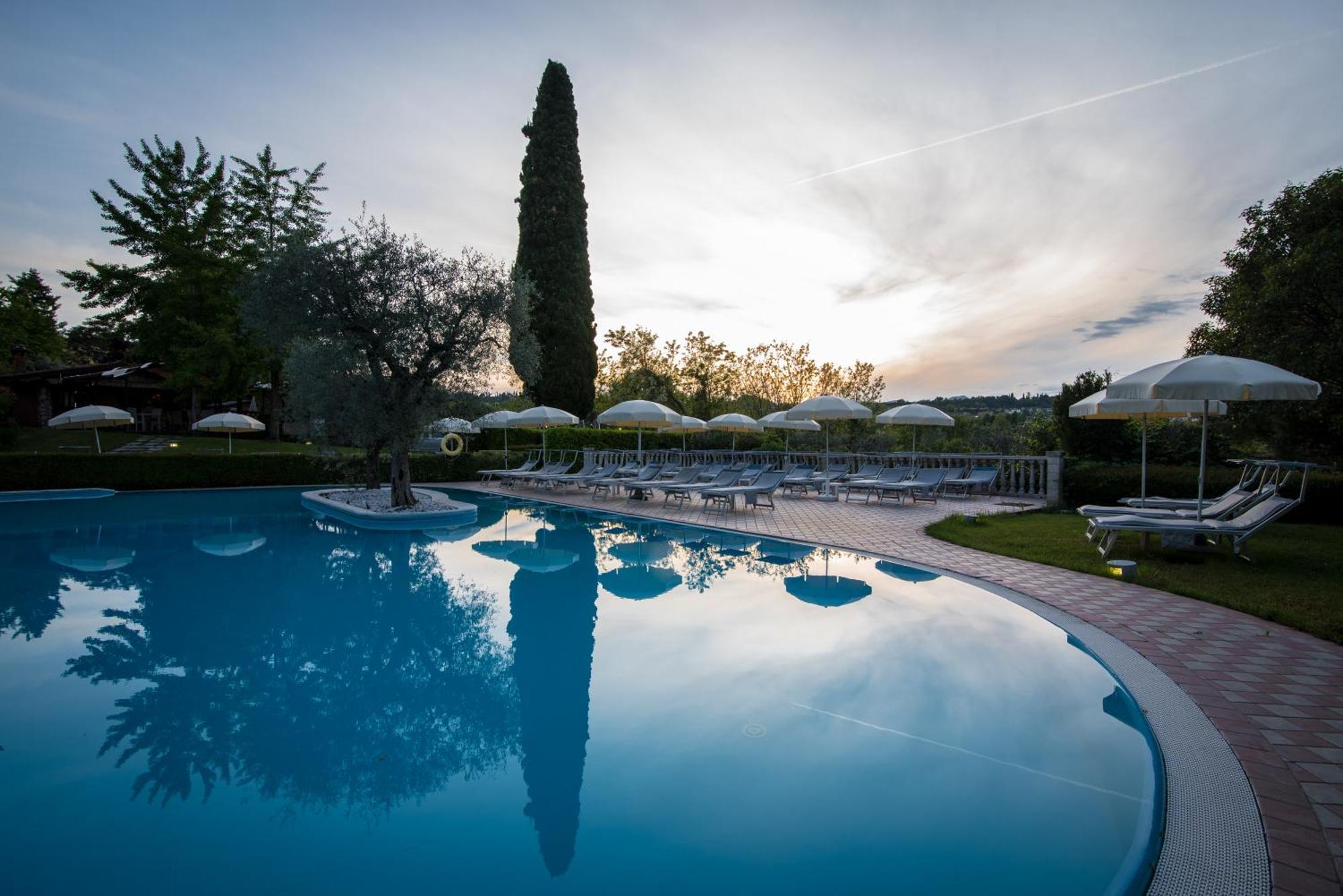 Hotel Porta Del Sole Soiano del Lago Kültér fotó