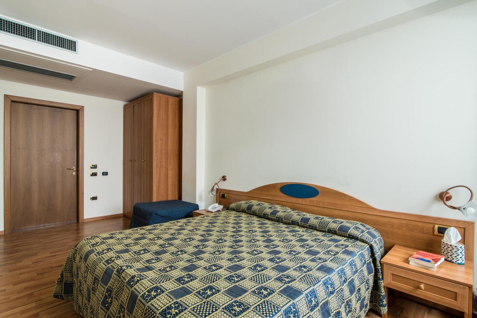 Hotel Porta Del Sole Soiano del Lago Kültér fotó